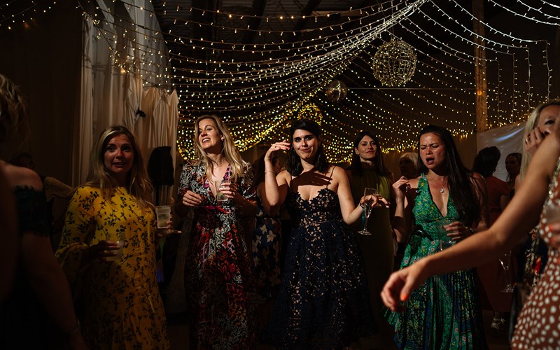 Ashbarton Estate - Ash Barton Estate wedding venue Devon bedrooms big party barn