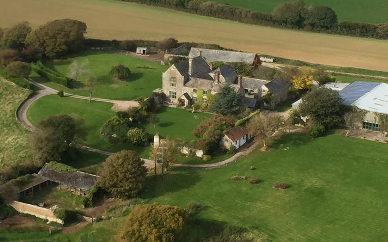 Ashbarton Estate - Ash Barton Estate wedding venue Devon DIY no curfew no corkage