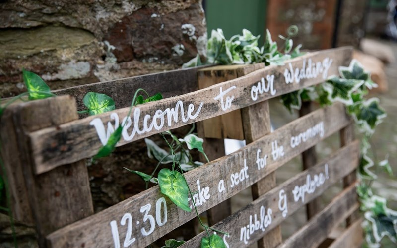 Ashbarton Estate - Ash Barton Estate Wedding Venue Devon DIY